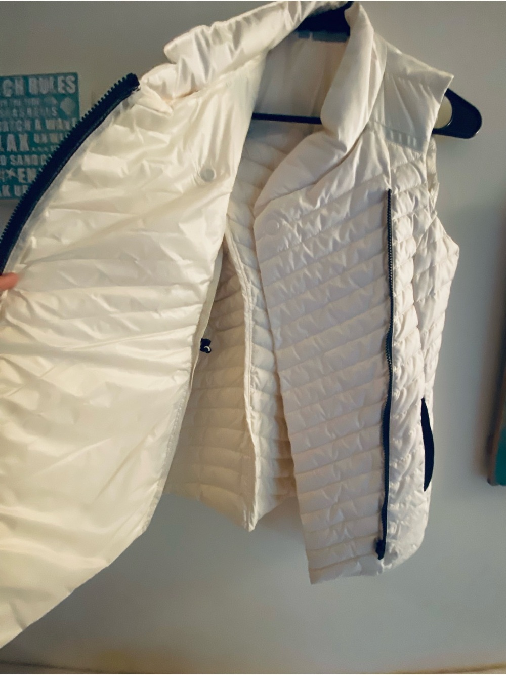 ATHLETA DOWN PUFFER VEST - Picture 5 of 16